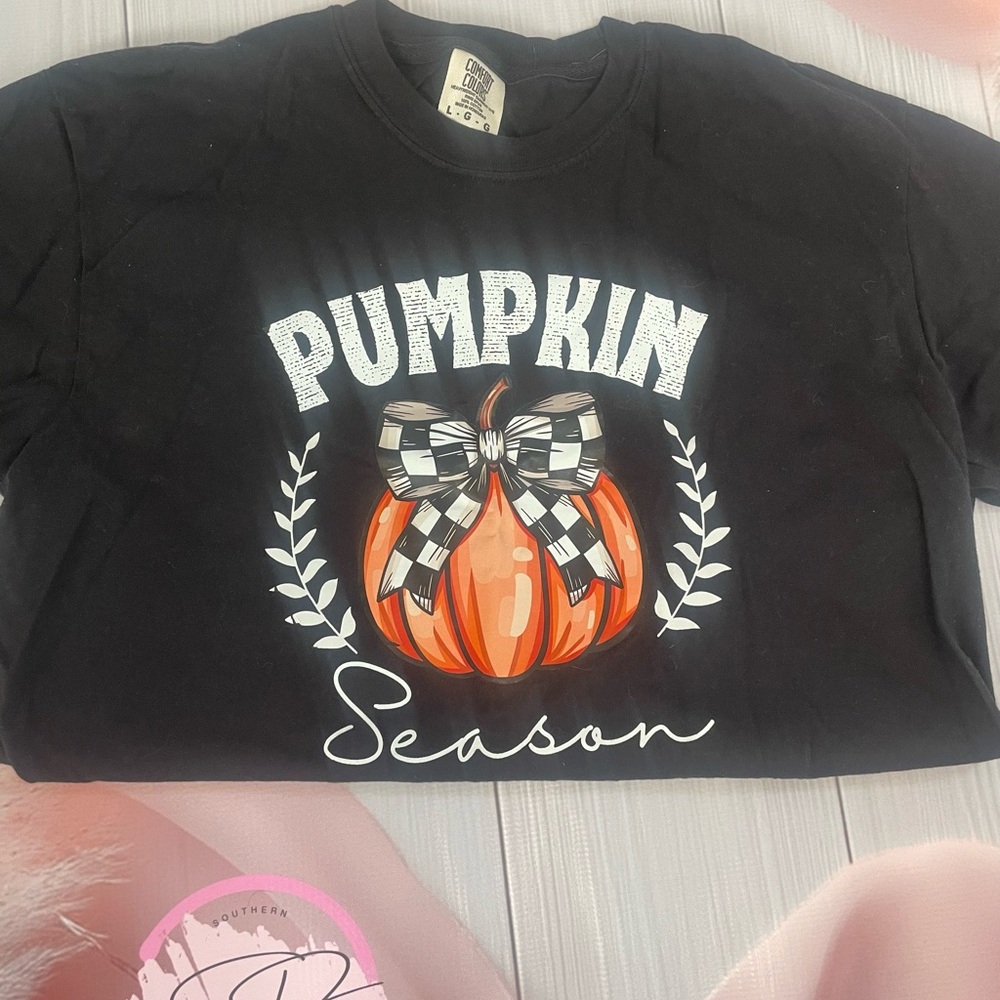 Black Pumpkin Season women’s Shirt